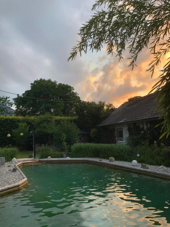 Haus Mit Sauna Und Privatem Badeteich In Anif Bei Salzburg Bagian luar foto