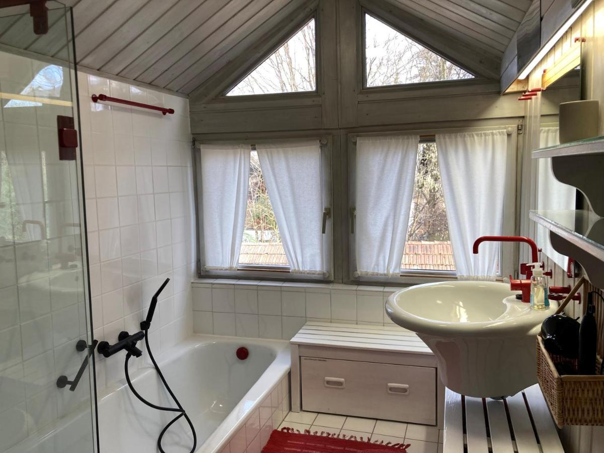 Haus Mit Sauna Und Privatem Badeteich In Anif Bei Salzburg Bagian luar foto